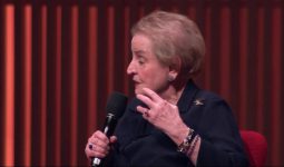 Madeleine Albright: ‘Fascisme’ – interview
